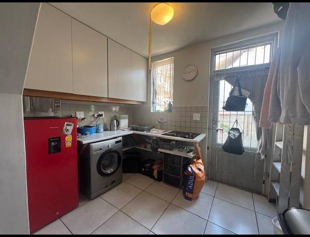 2 BEDROOM HOUSE FOR SALE IN WOODSTOCK